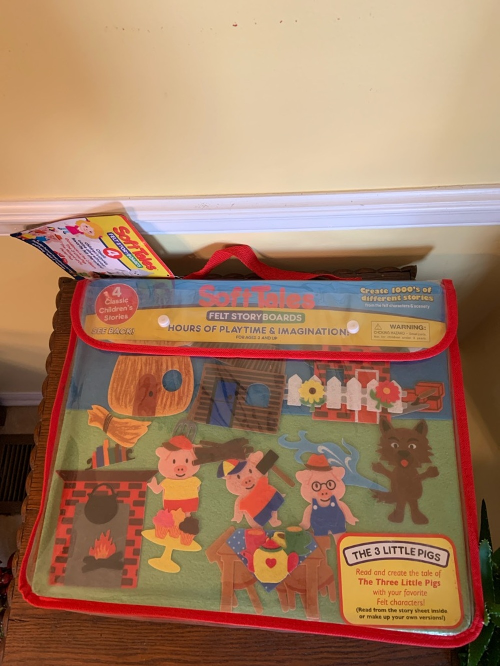 4 Felt Story Boards  - The 3 Little Pigs and 3 Other Classic Children’s Stories